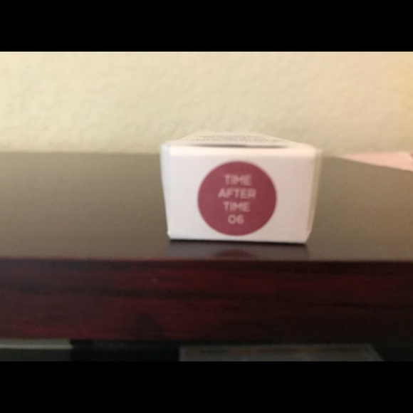 🔥🔥Beauty BE THE BOSS LIP GLOSS - Picture 2 of 3